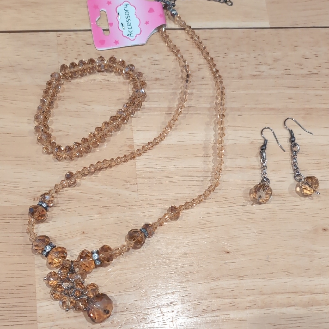 Gold Jewelry Set